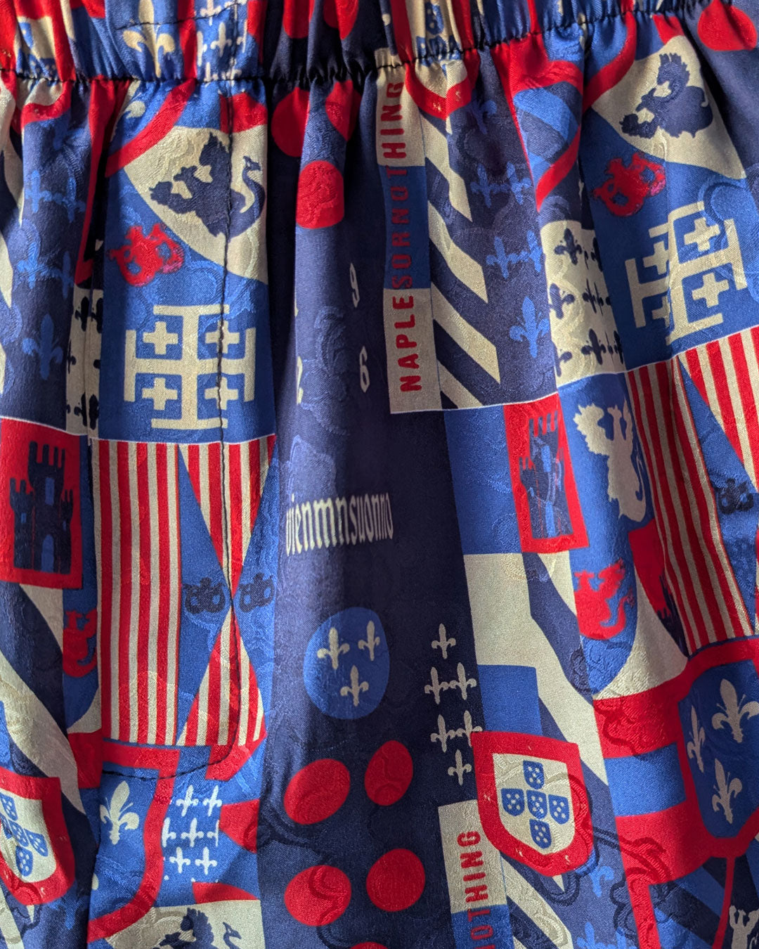 Chemise de nuit courte en soie