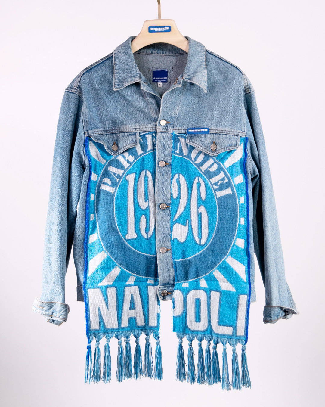 Giubbino PartenopeI stadio