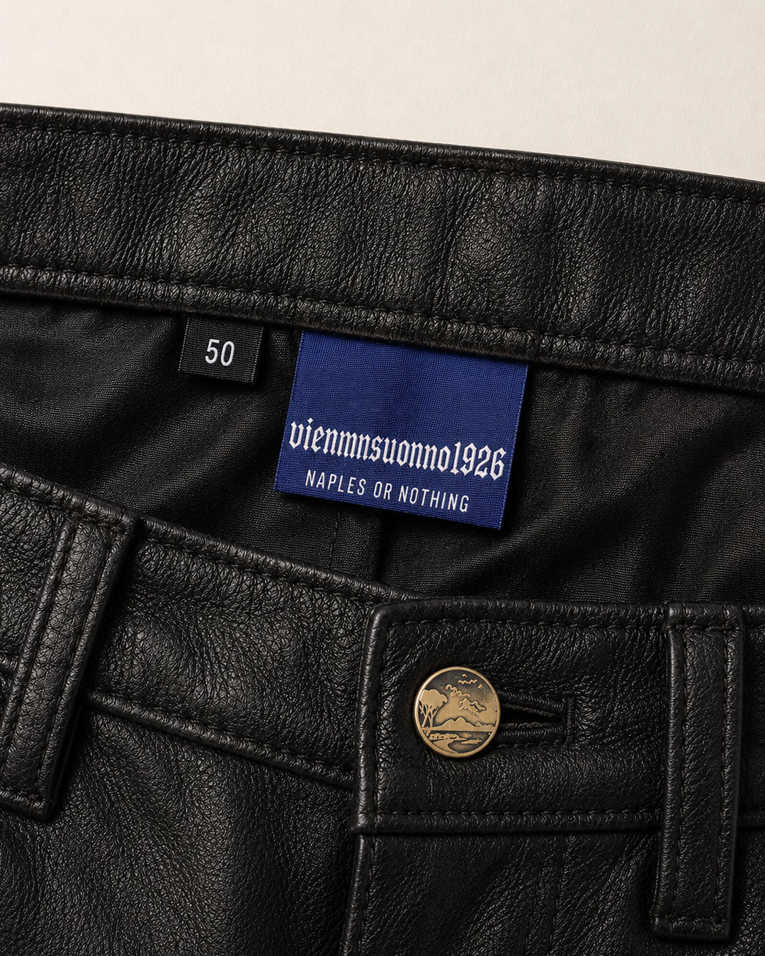 Pantalone baggy in pelle
