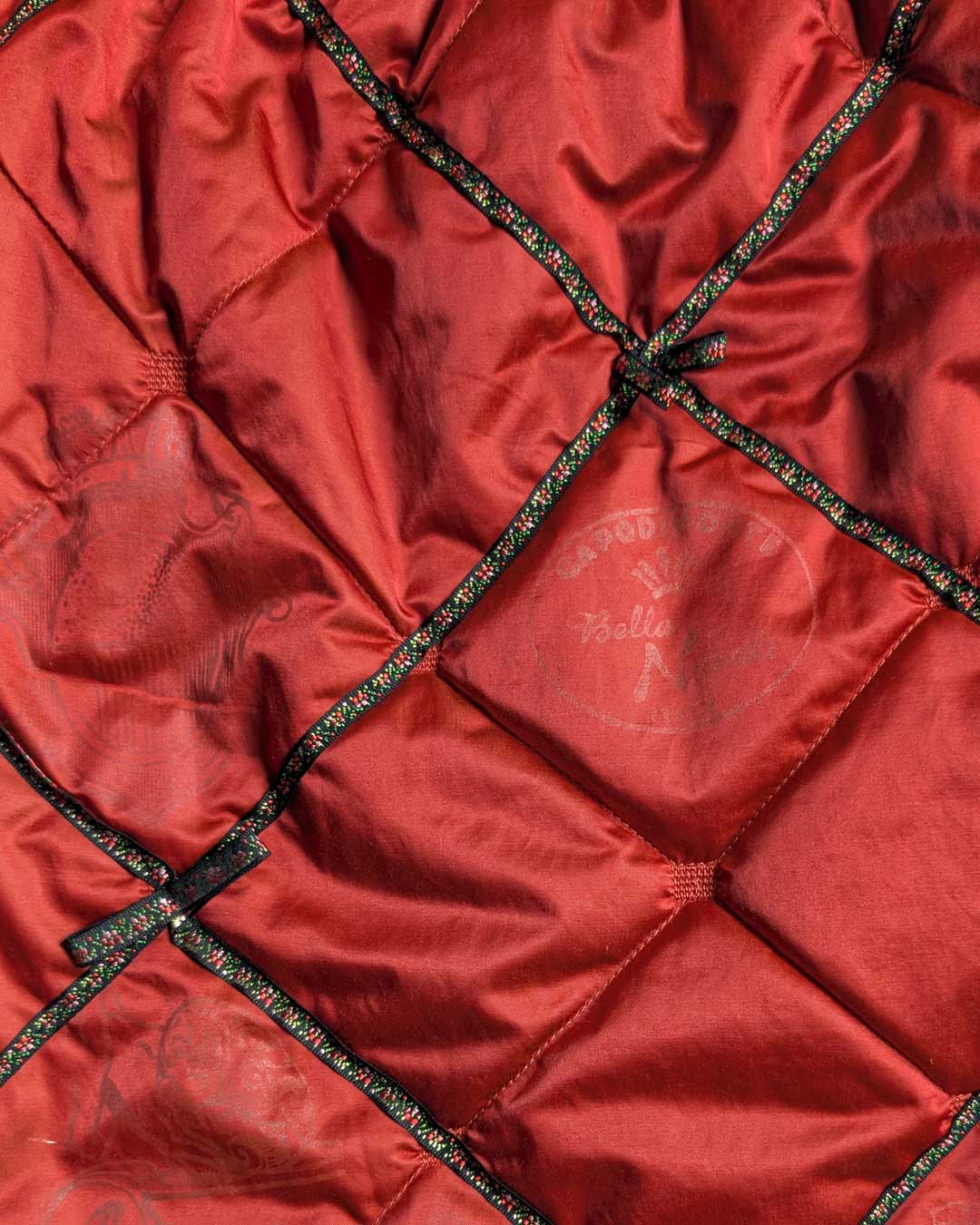 Gonna puffy con passamanerie