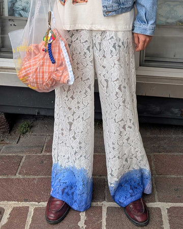 Pantalone in pizzo con sfumature blu