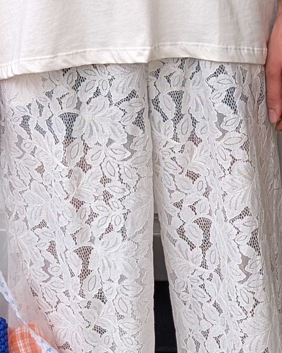 Pantalone in pizzo con sfumature blu