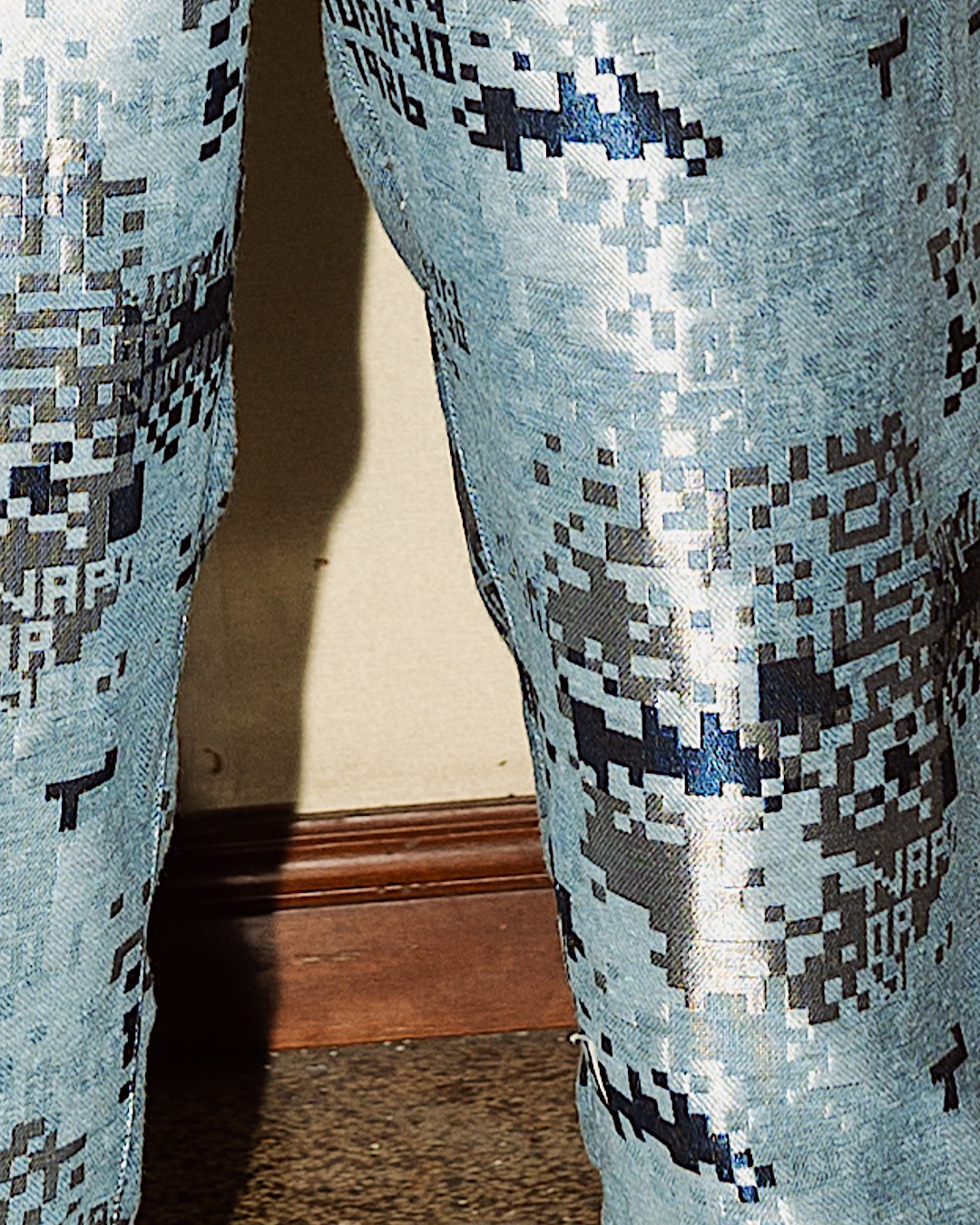 Pantalone baggy jacquard matercamo