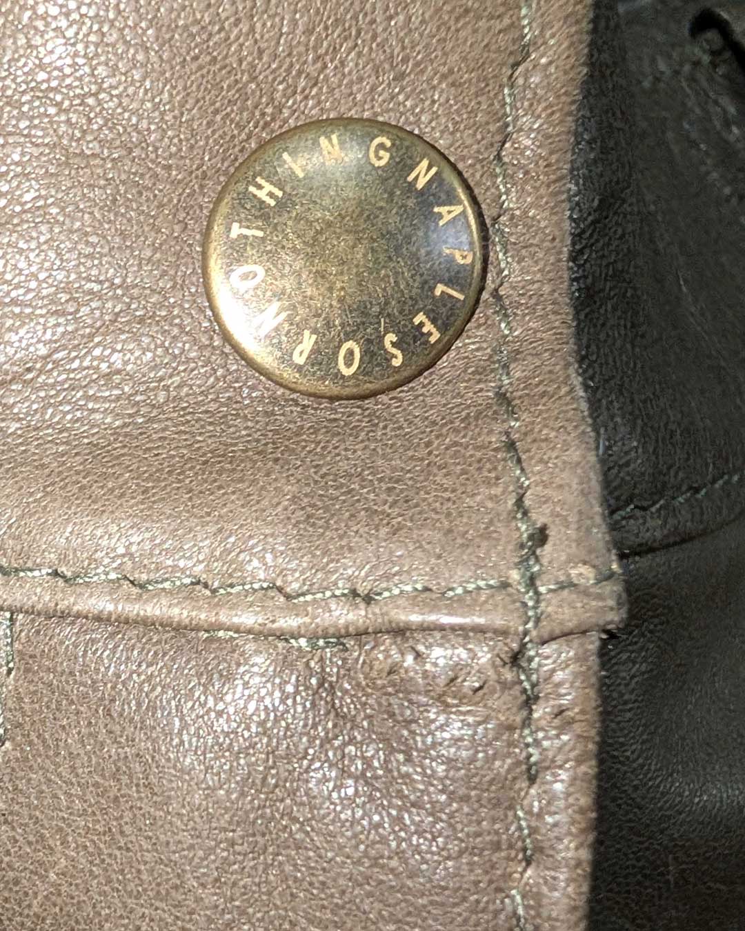 Short in pelle Napoli antica