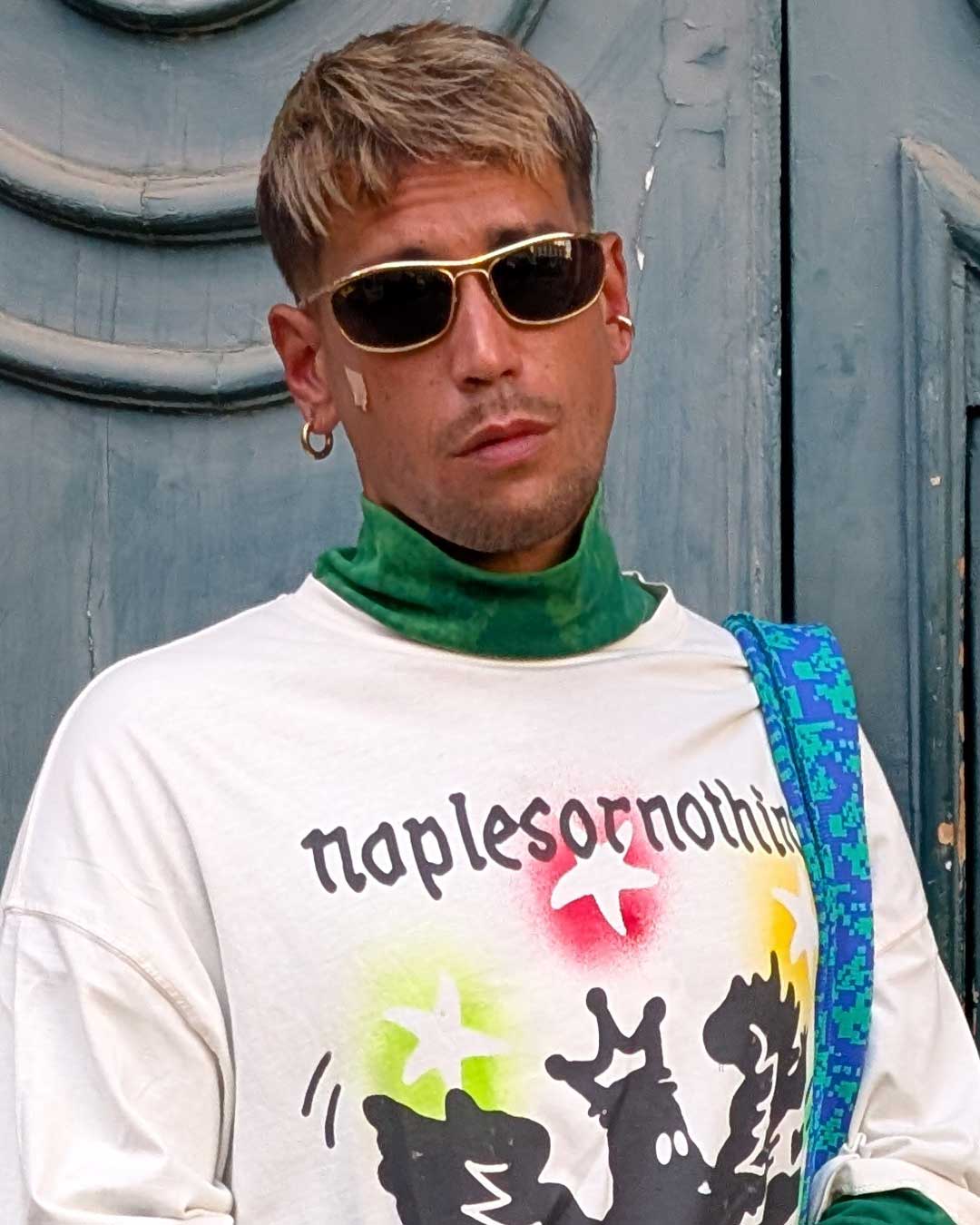 T-shirt sirena graffiti spray