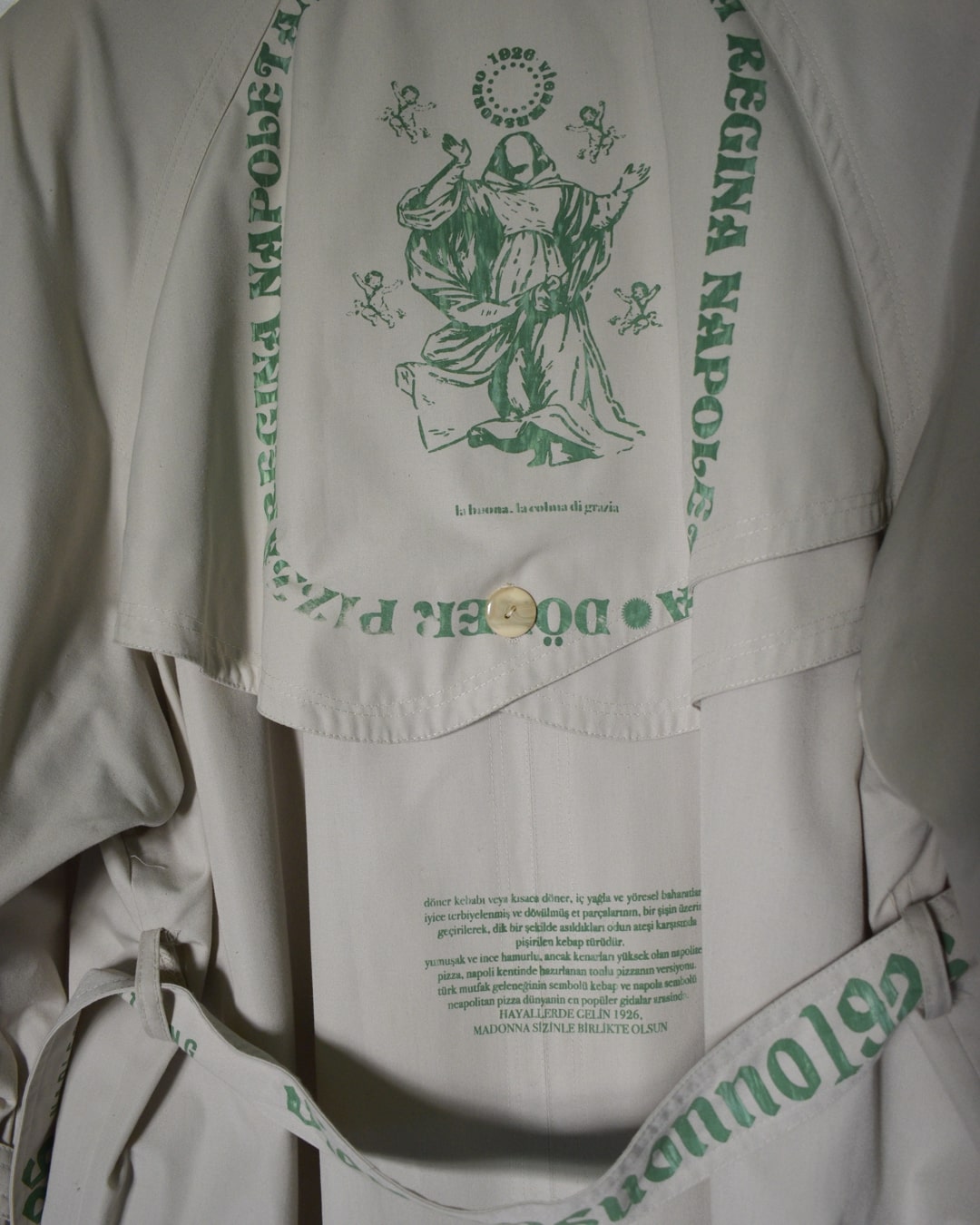 Trench coat green mary