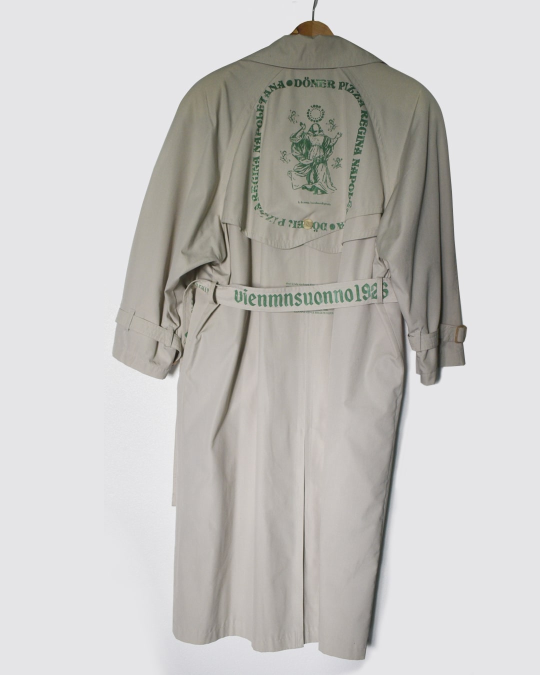 Trench coat green mary